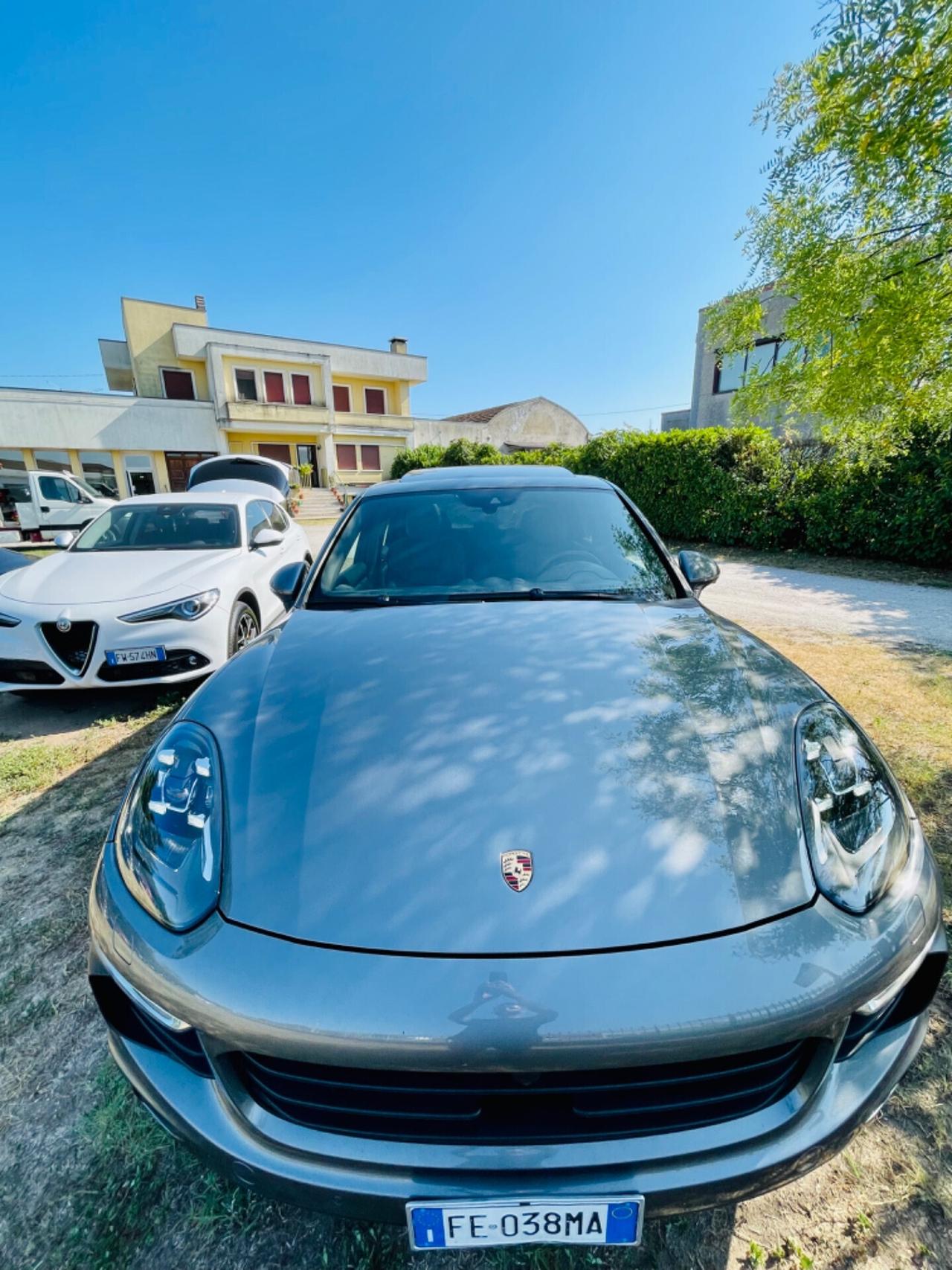 Porsche Cayenne 3.0 S E-Hybrid Platinum Edition