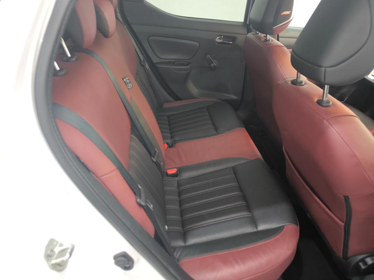 Nissan Micra 0.9 IG-T 12V 5 porte Tekna