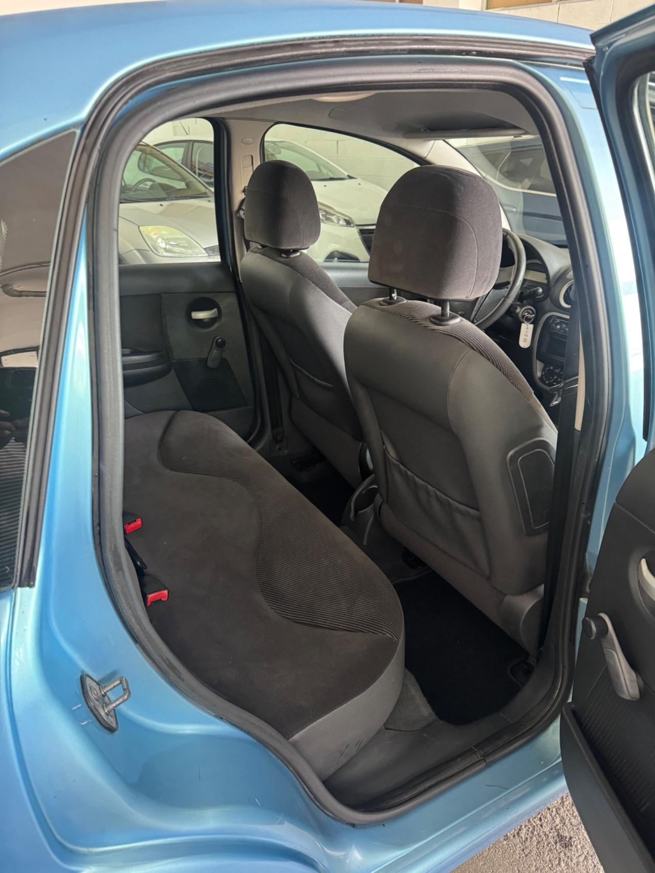 Citroen C3 1.1 airdream Gold by Pinko
