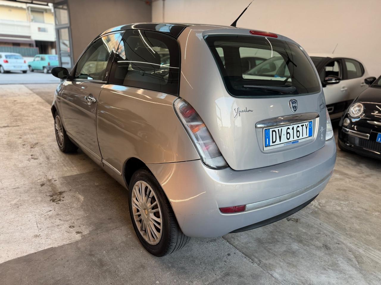 Lancia Ypsilon 1.2 Oro