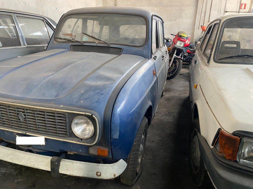 RENAULT R 4 RENAULT 4