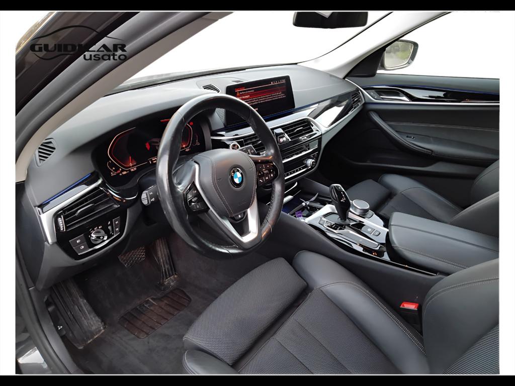 BMW Serie 5 G31 2020 Touring LCI - 520d Touring mhev 48V xdrive Luxury auto