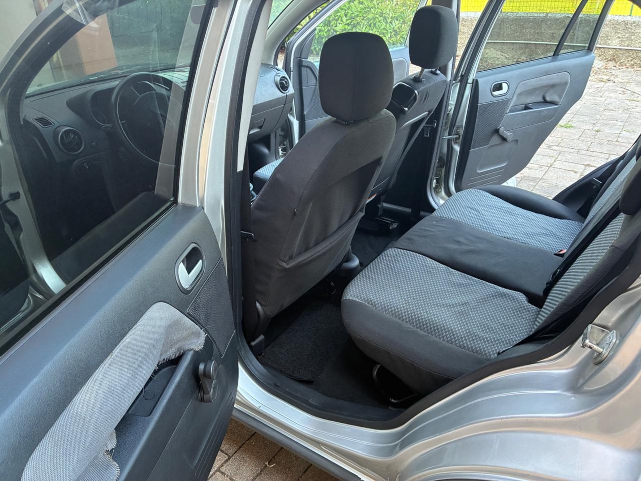 Ford Fusion 1.4 TDCi 5p. Leather