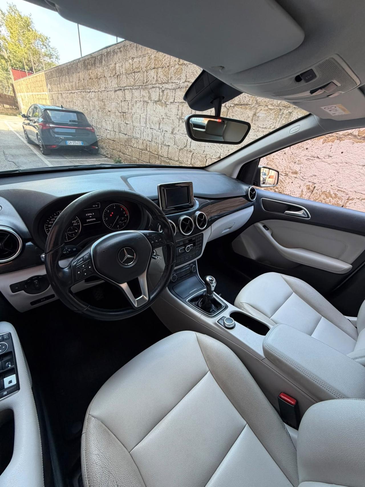 Mercedes-benz A 160 CDI Premium