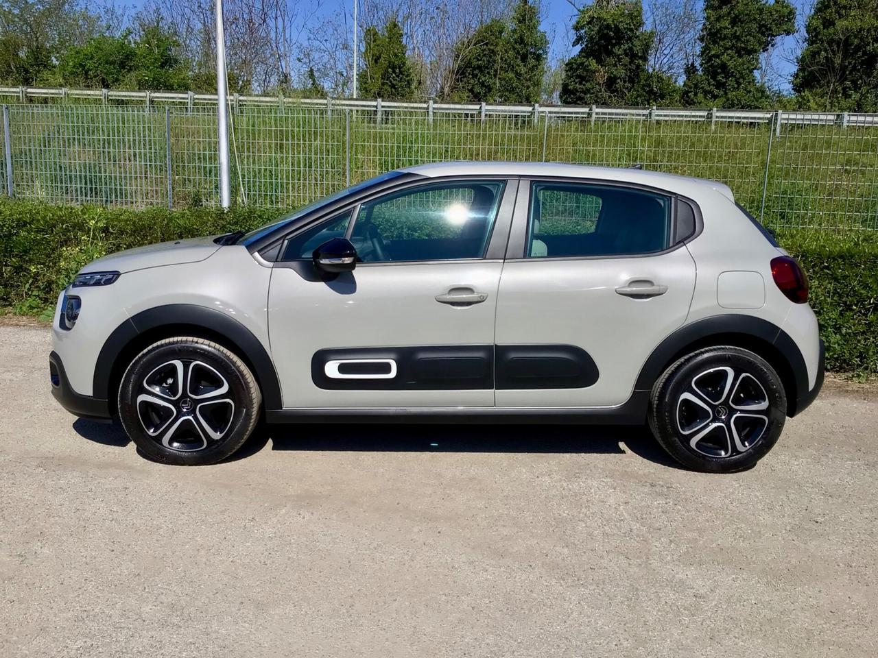 Citroen C3 BlueHDi 100cv Plus KM 1.765