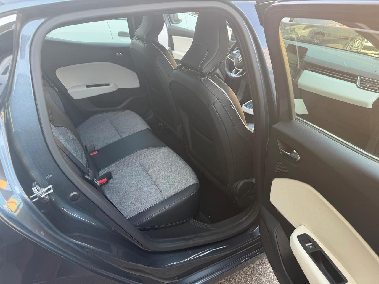 Renault Clio Full Hybrid E-Tech 140 CV 5 porte