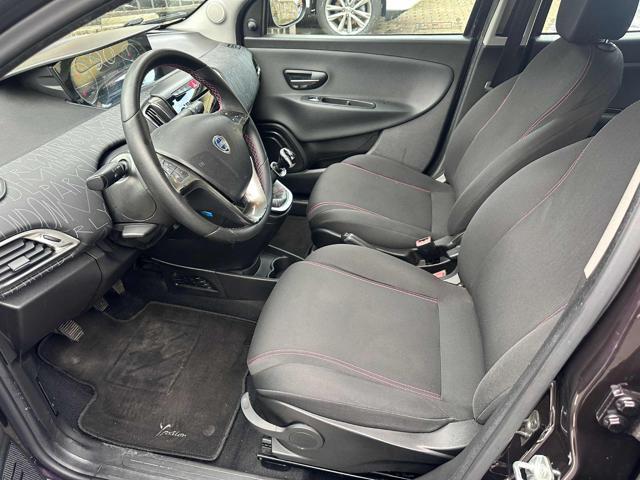 LANCIA Ypsilon 1.2 69 CV 5 porte Platinum