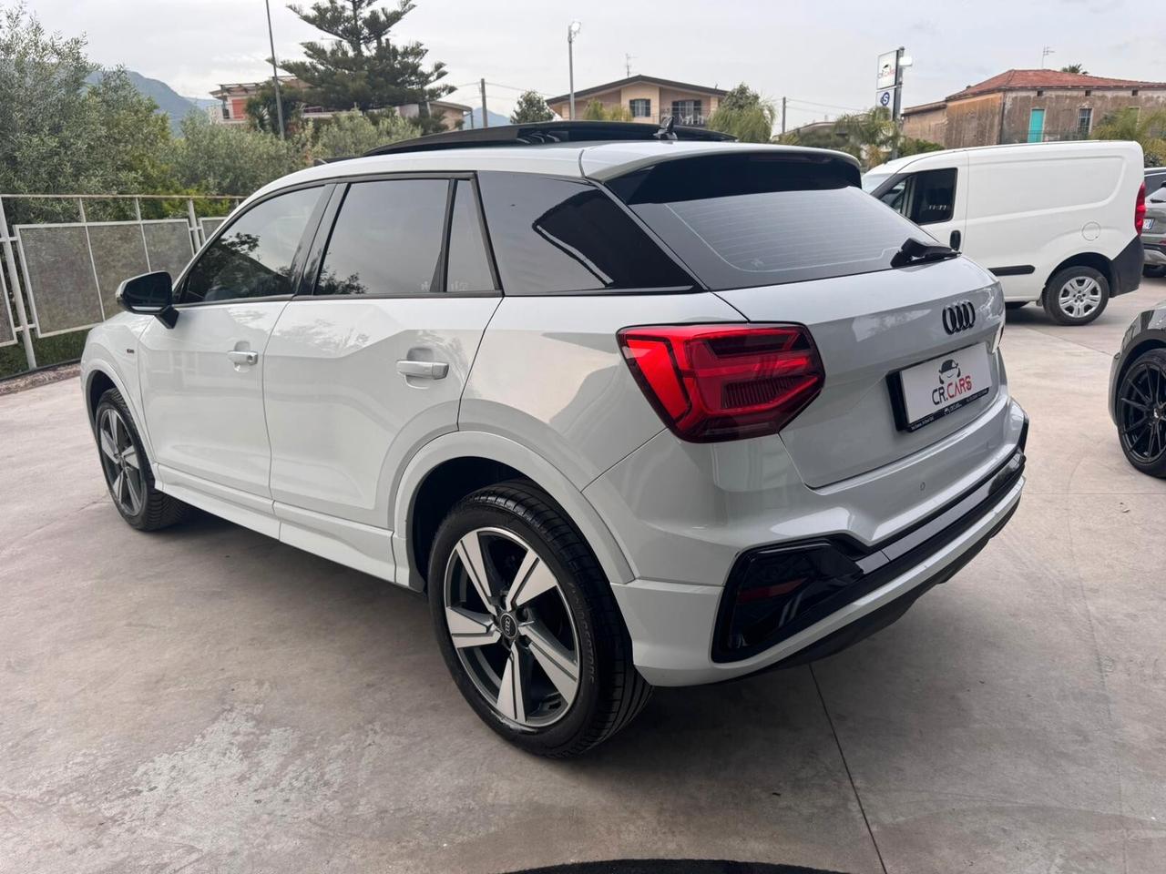 Audi Q2 30 TDI S tronic 3X S-line Edition - Tetto apribile