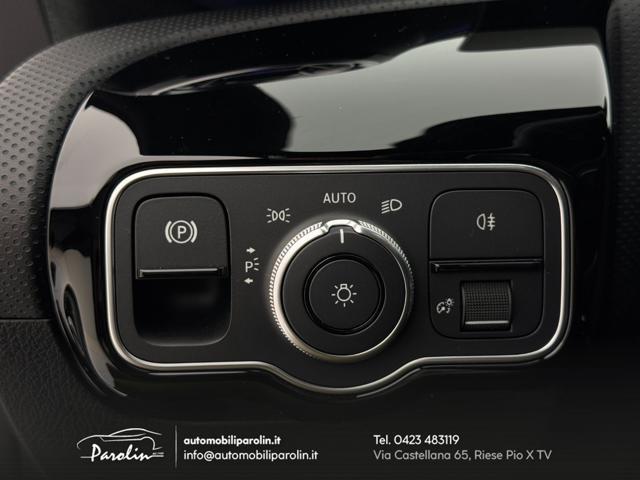 MERCEDES-BENZ A 35 AMG 4Matic Night-Multibeam-LEDambient-Camera360-19''