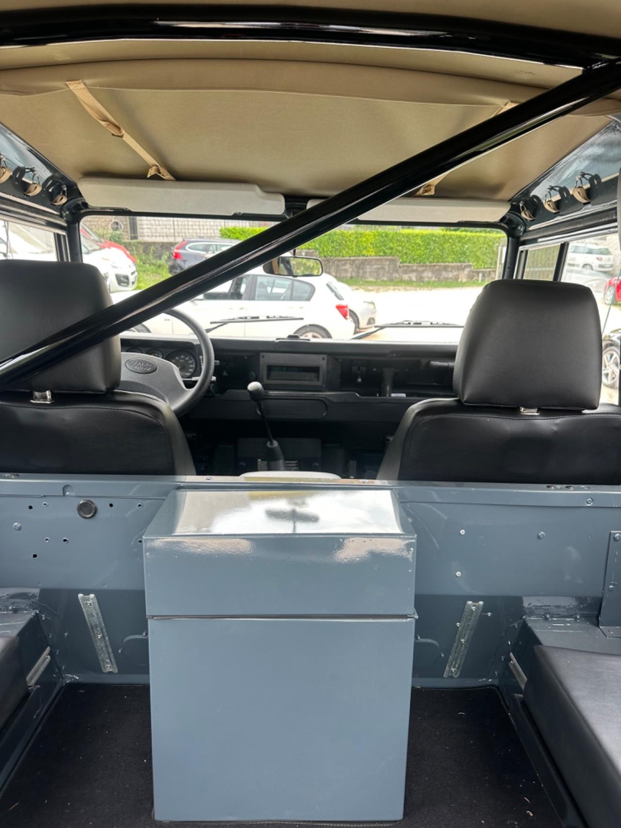 Land Rover DEFENDER 90 2.5 TD300 EX UN SOFT-TOP