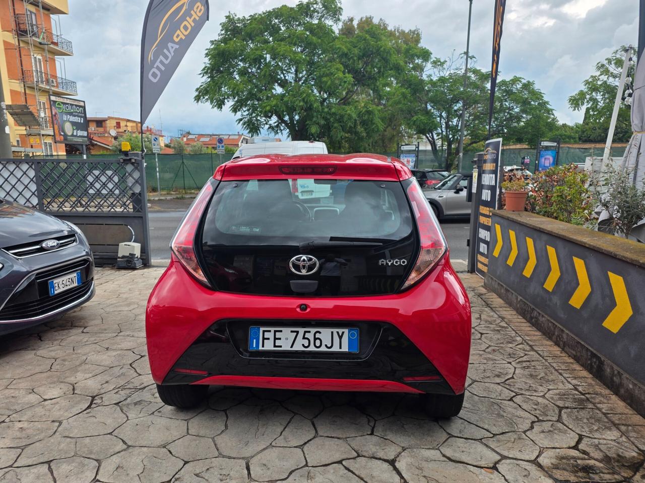 Toyota Aygo 1.0 69 CV 5 porte x-play