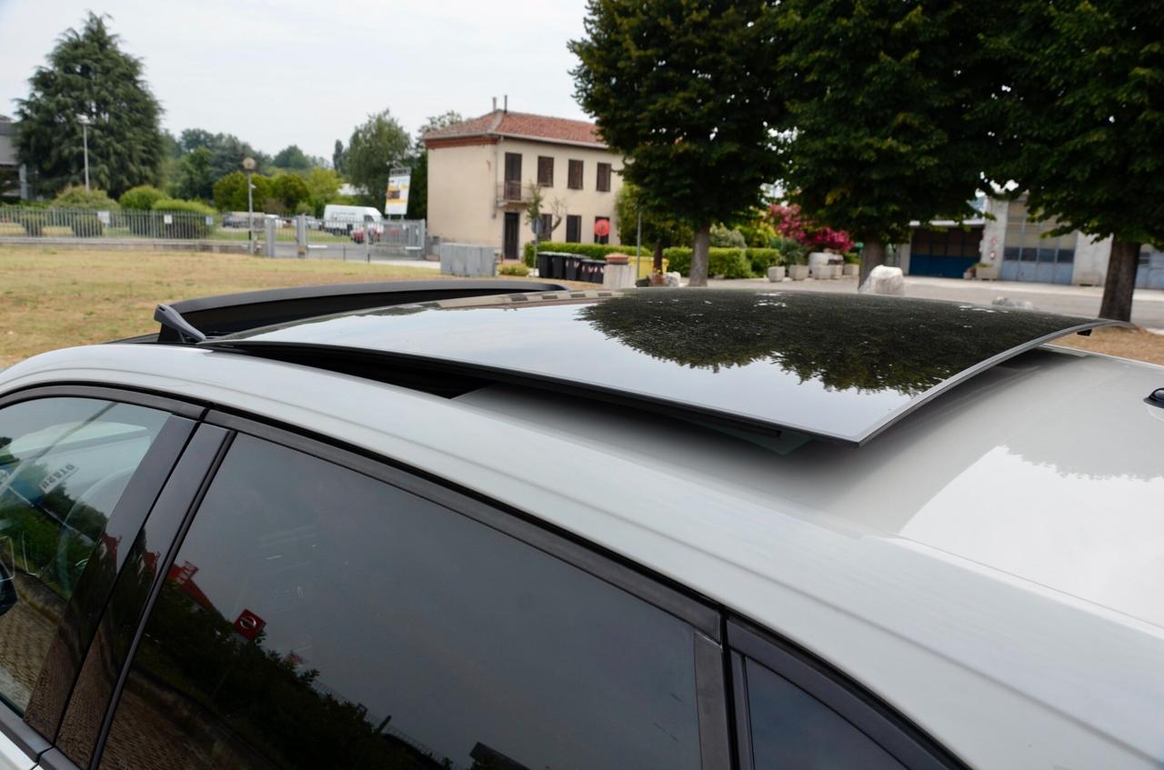 VOLKSAWGEN TAIGO 1.0 TSI R-LINE 110cv, UNICOPROPRIETARIO, UFF ITALIANA, SERVICE UFF VW, TETTO, EURO 6D, FARI LED, PERMUTE