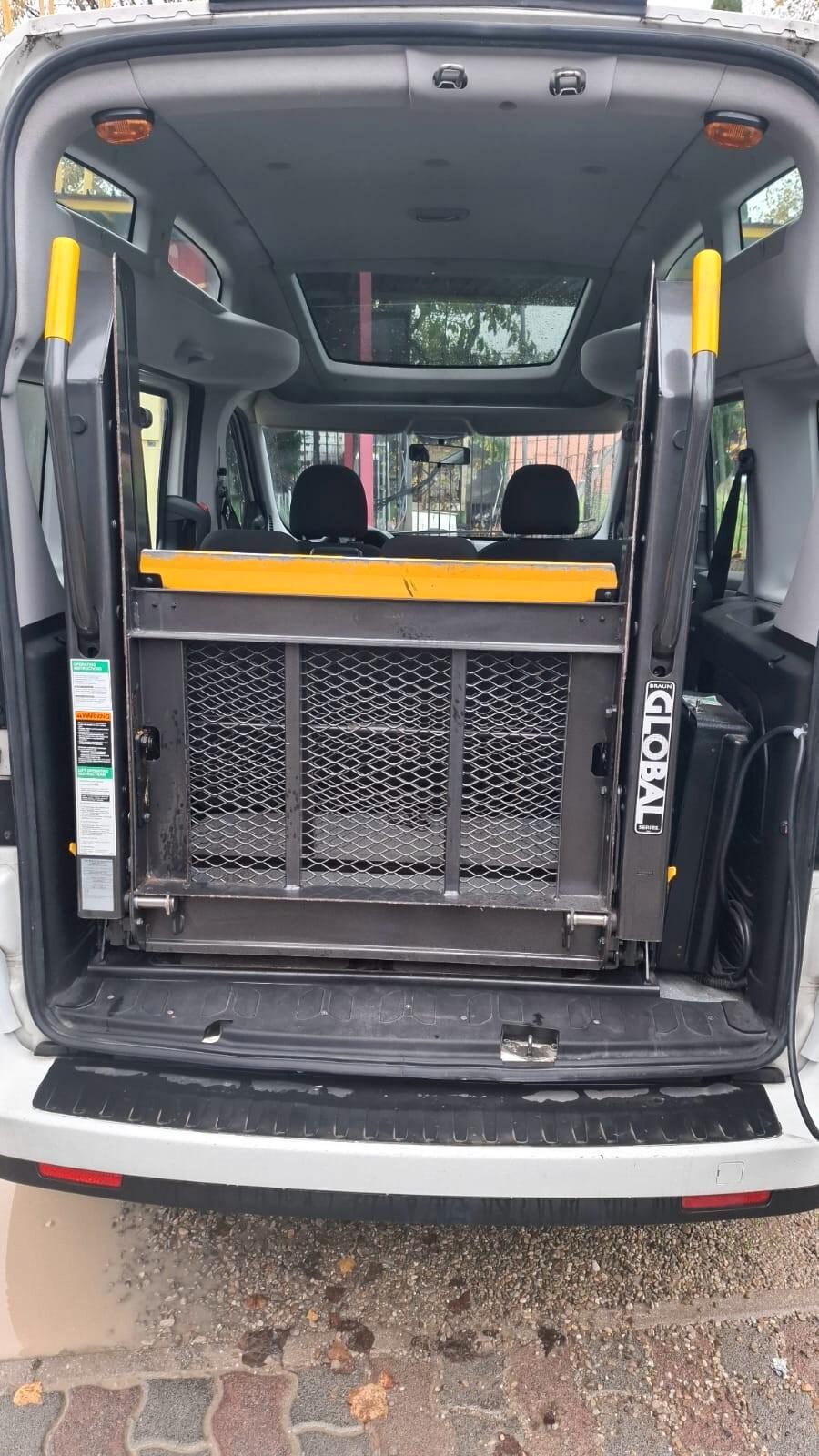 FIAT DOBLO' 1.6 JTD TRASPORTO DISABILI