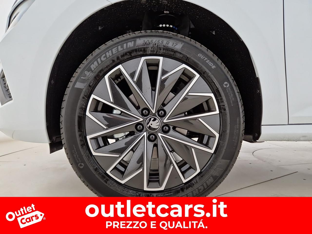 Skoda Kamiq 1.0 tsi black dots 115cv