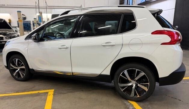 Peugeot 2008 BlueHDi 120 S&S Allure