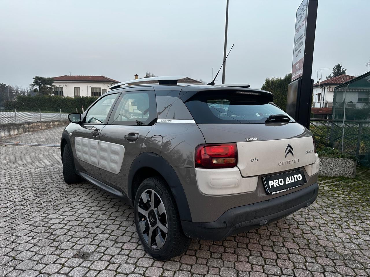 Citroen C4 Cactus PureTech 82 Shine Edition 76000KM