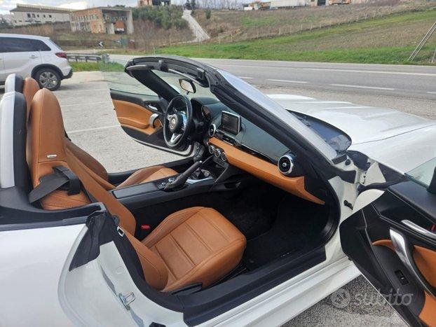 FIAT 124 Spider Turbo Lusso