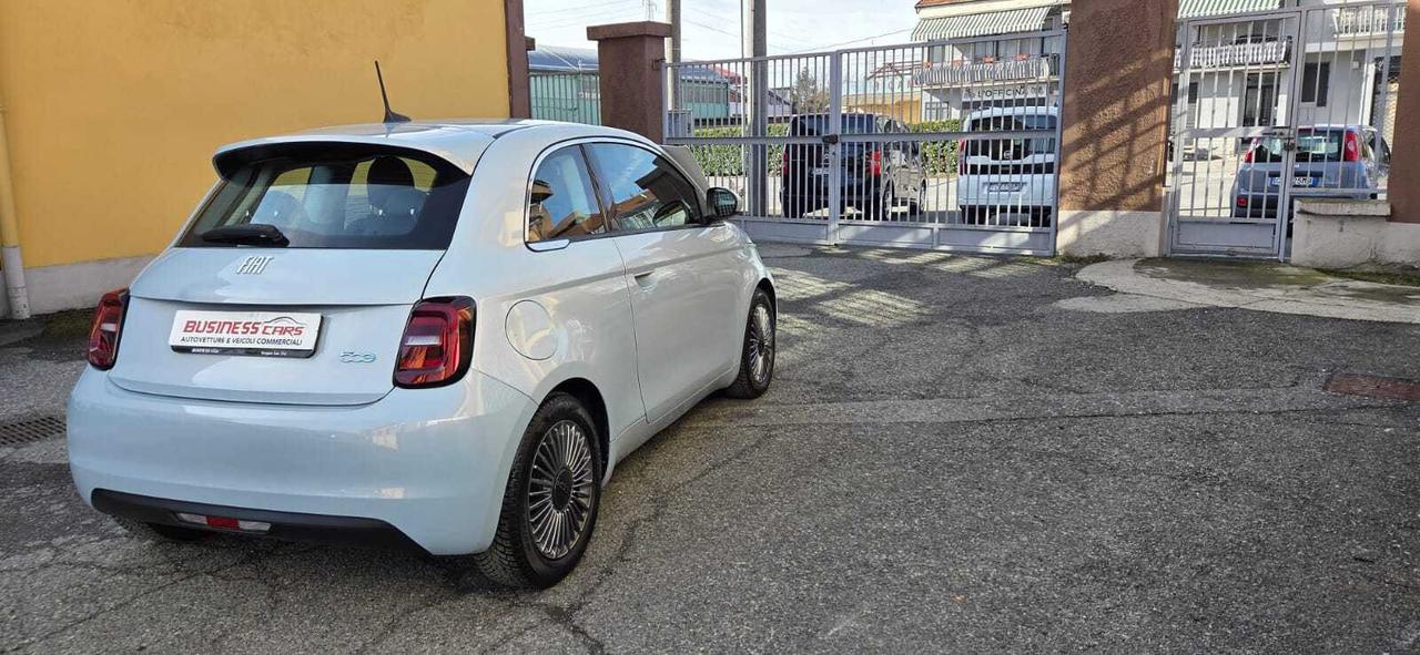 Fiat 500e BUSINESS OPENING EDITION - 100% ELETTRICA -43 KW- KM. 19000 AUTO PER NEOPATENTATI