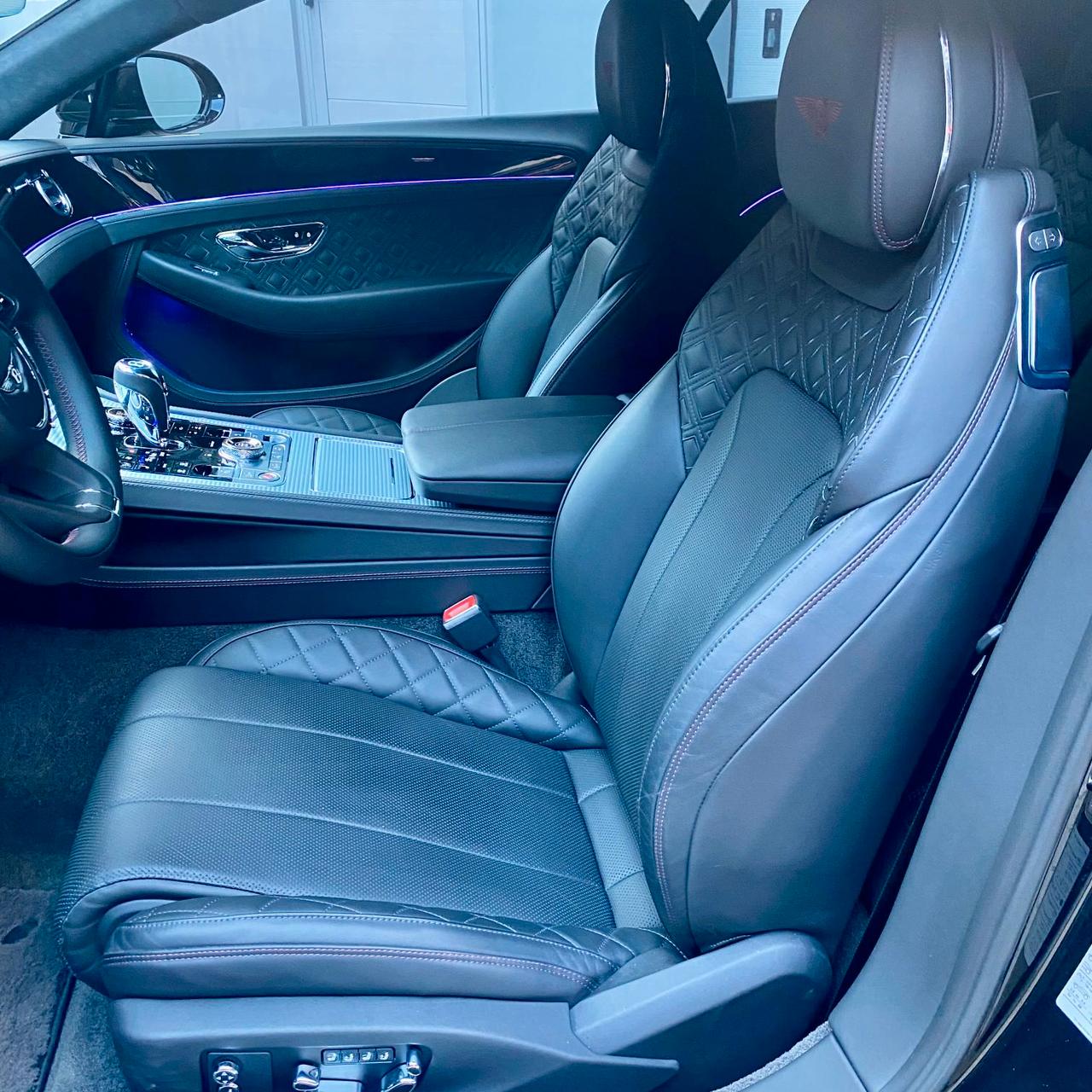 Bentley Continental GT Coupe TOTAL BLACK IVA Continental GT 4.0 V8 Mulliner 550cv auto