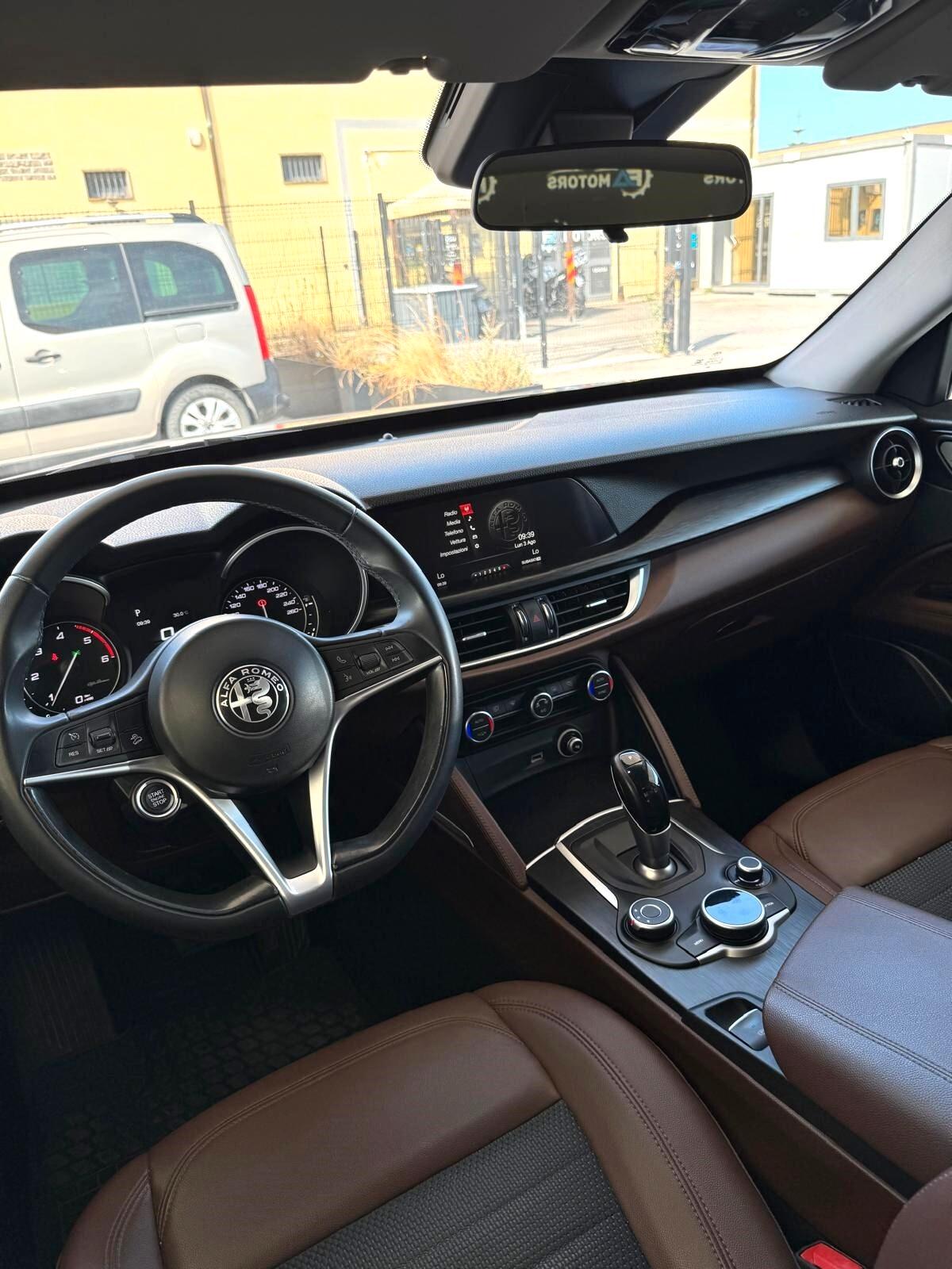 Alfa Romeo Stelvio 2.2 Turbodiesel AT8 RWD Business