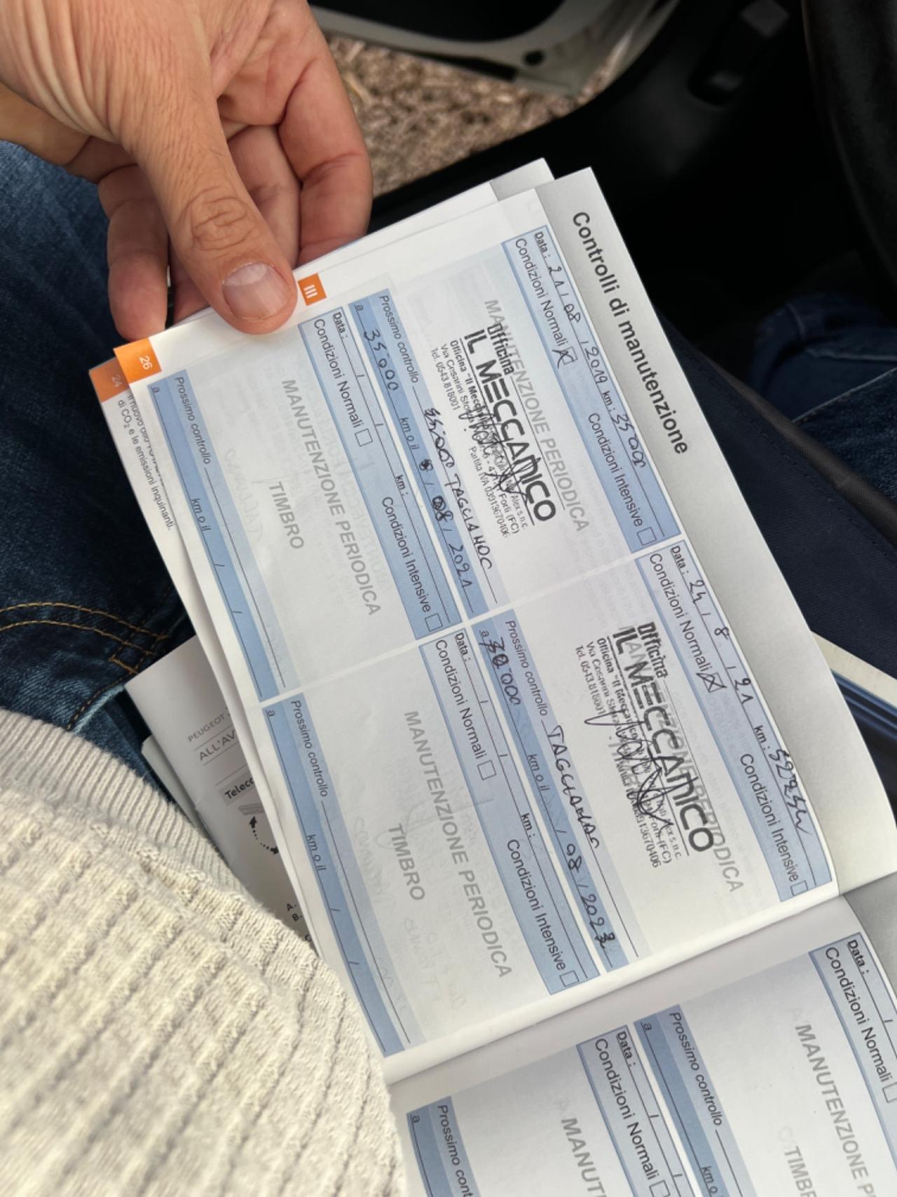 Peugeot 208 PureTech 82 5 porte Allure 5 porte 90000 km ufficiali