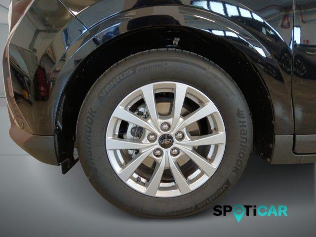 FORD Tourneo Courier 1.0 EcoBoost Titanium