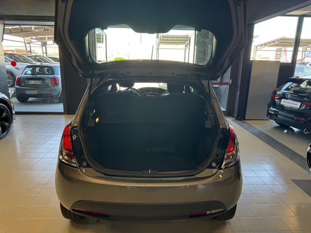 LANCIA Ypsilon 1.0 FireFly 5 porte S&S Hybrid Gold