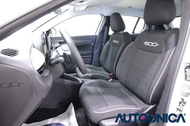 FIAT 600 HYBRID 100 CV DCT MHEV FARI LED