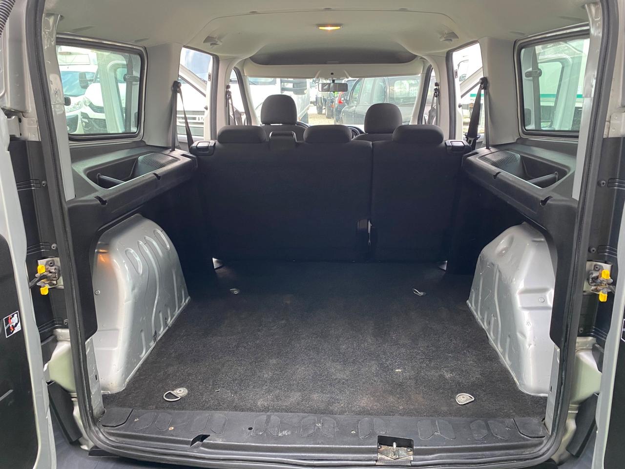 Fiat Doblo 1.6 Diesel Maxi Porte Posteriore Vettura