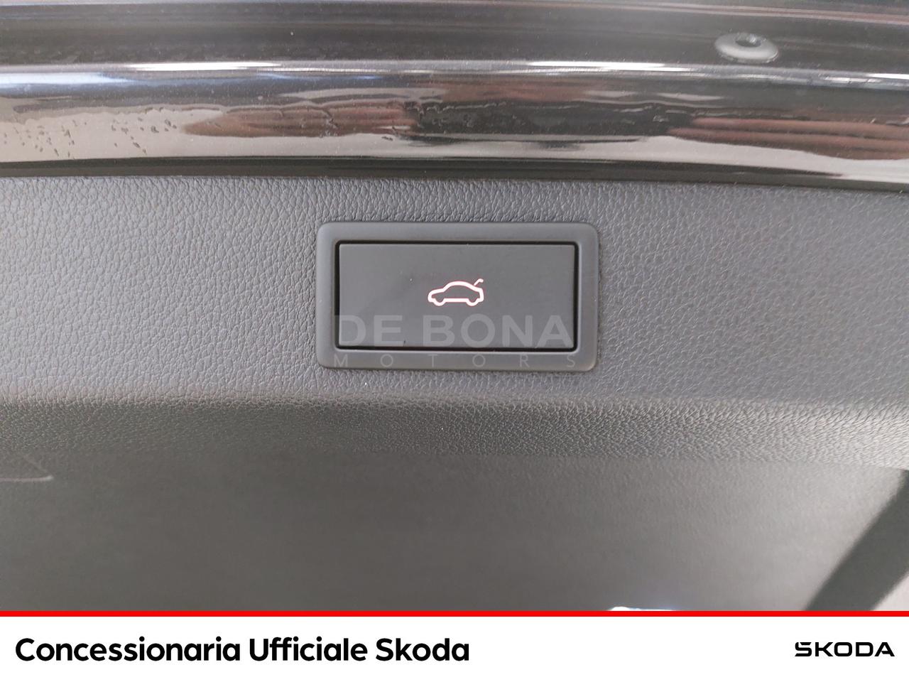 Skoda Superb wagon 2.0 tdi evo sportline 150cv dsg