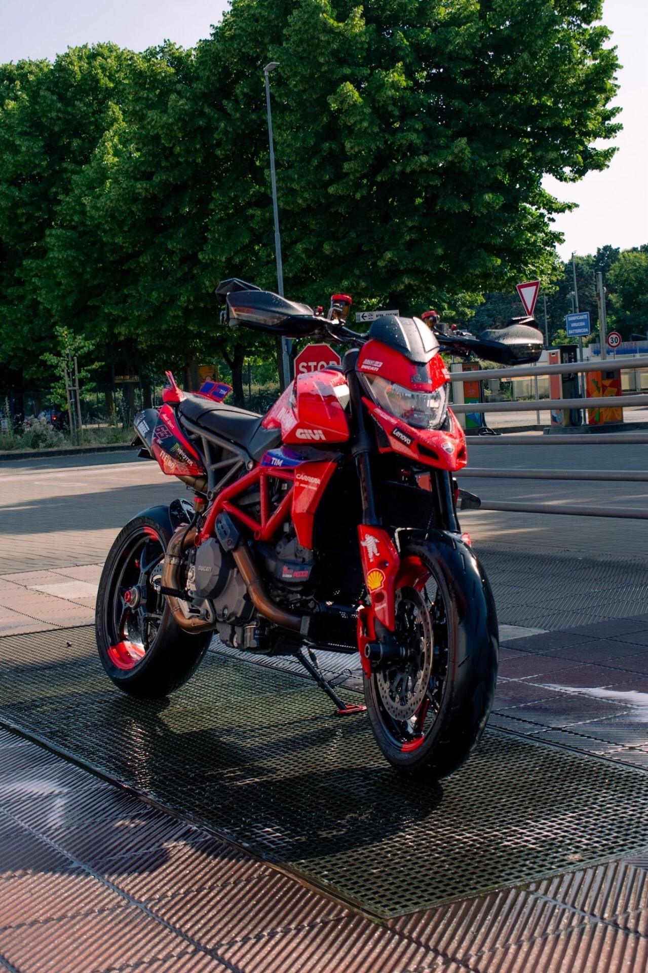 Ducati Hypermotard 950 Depotenziato patente a2