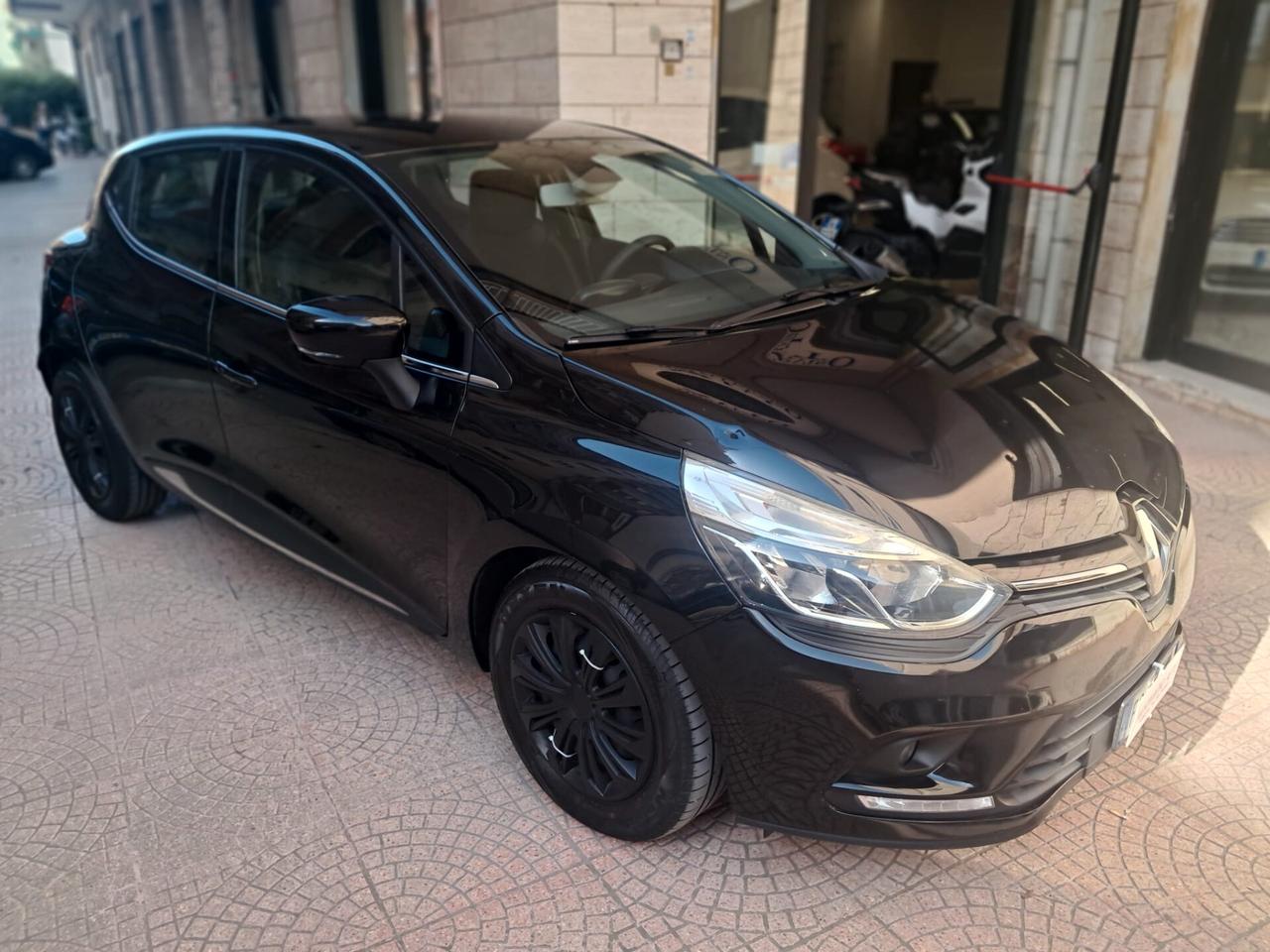RENAULT CLIO 1.5Dci 75CV-UNIPRO-NEOPATENTATI-Euro7490