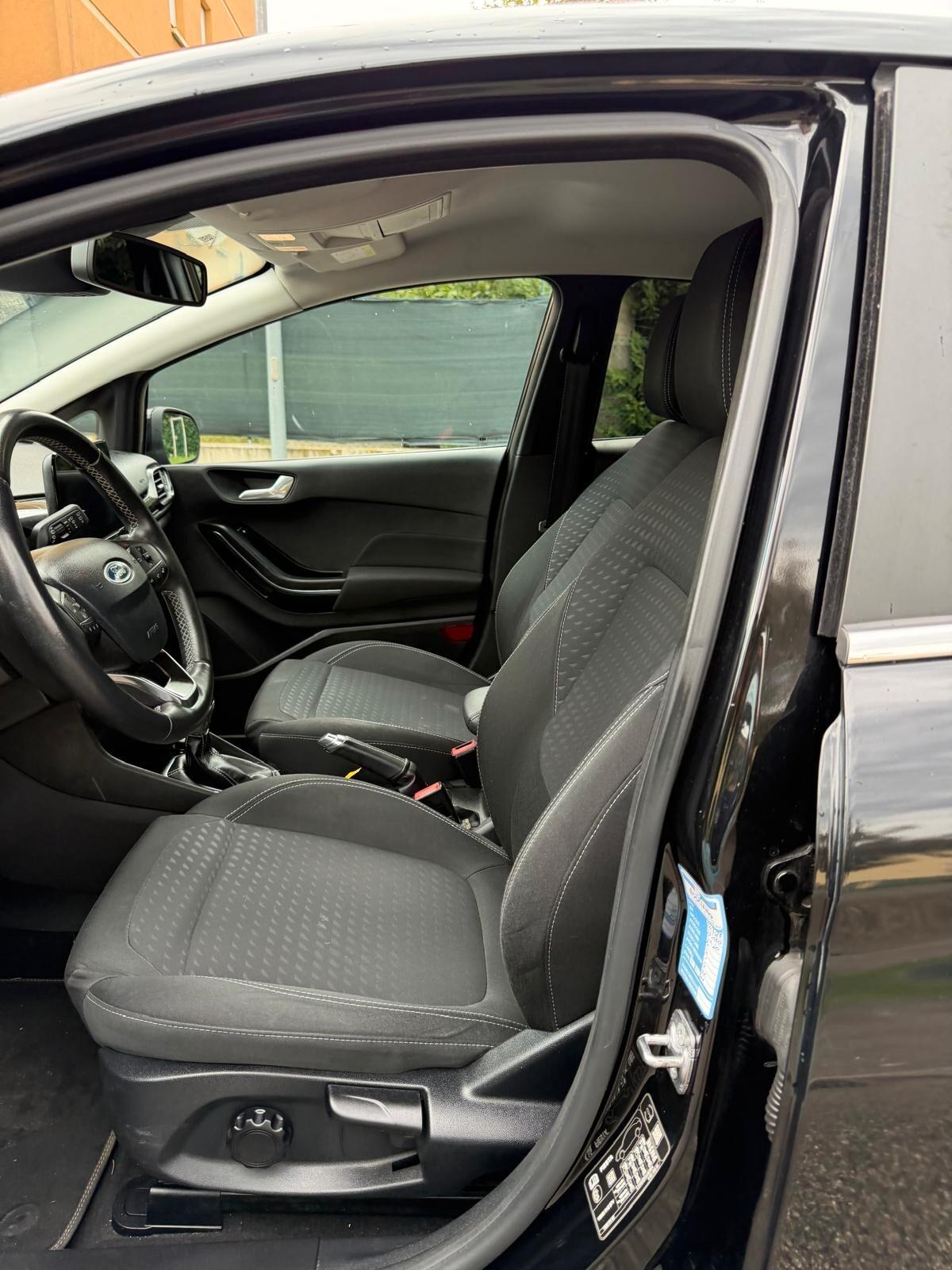 Ford Fiesta 1.1 - NEOPATENTATI - 12 MESI DI GARANZIA -