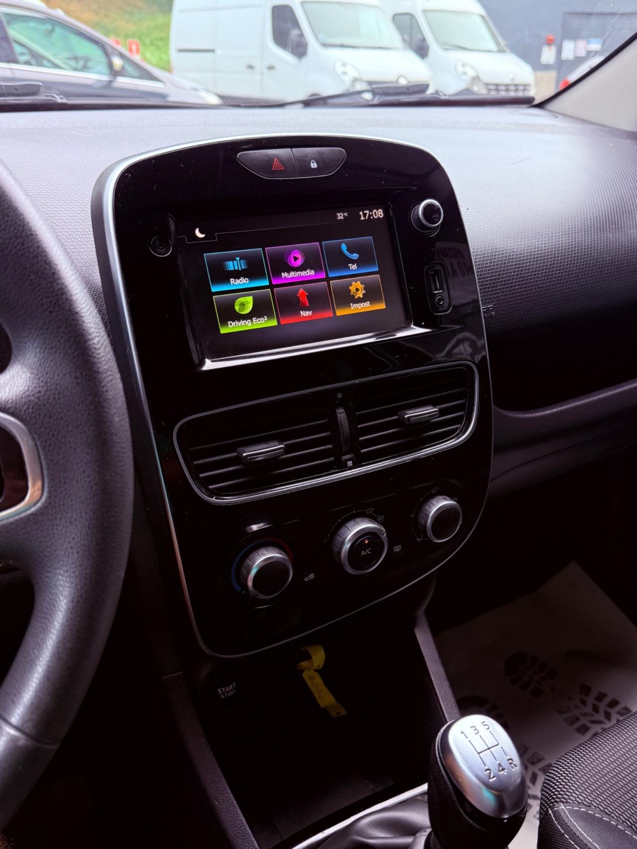 Renault Clio TCe 12V 90 CV 5 porte Moschino Life