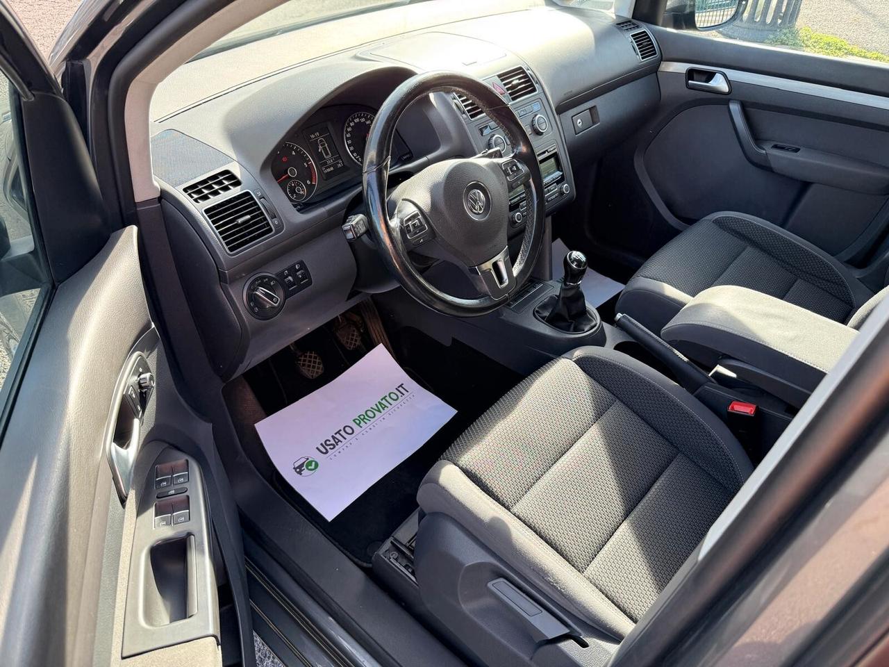 Volkswagen Touran 1.6 TDI UNIPRO 7 POSTI