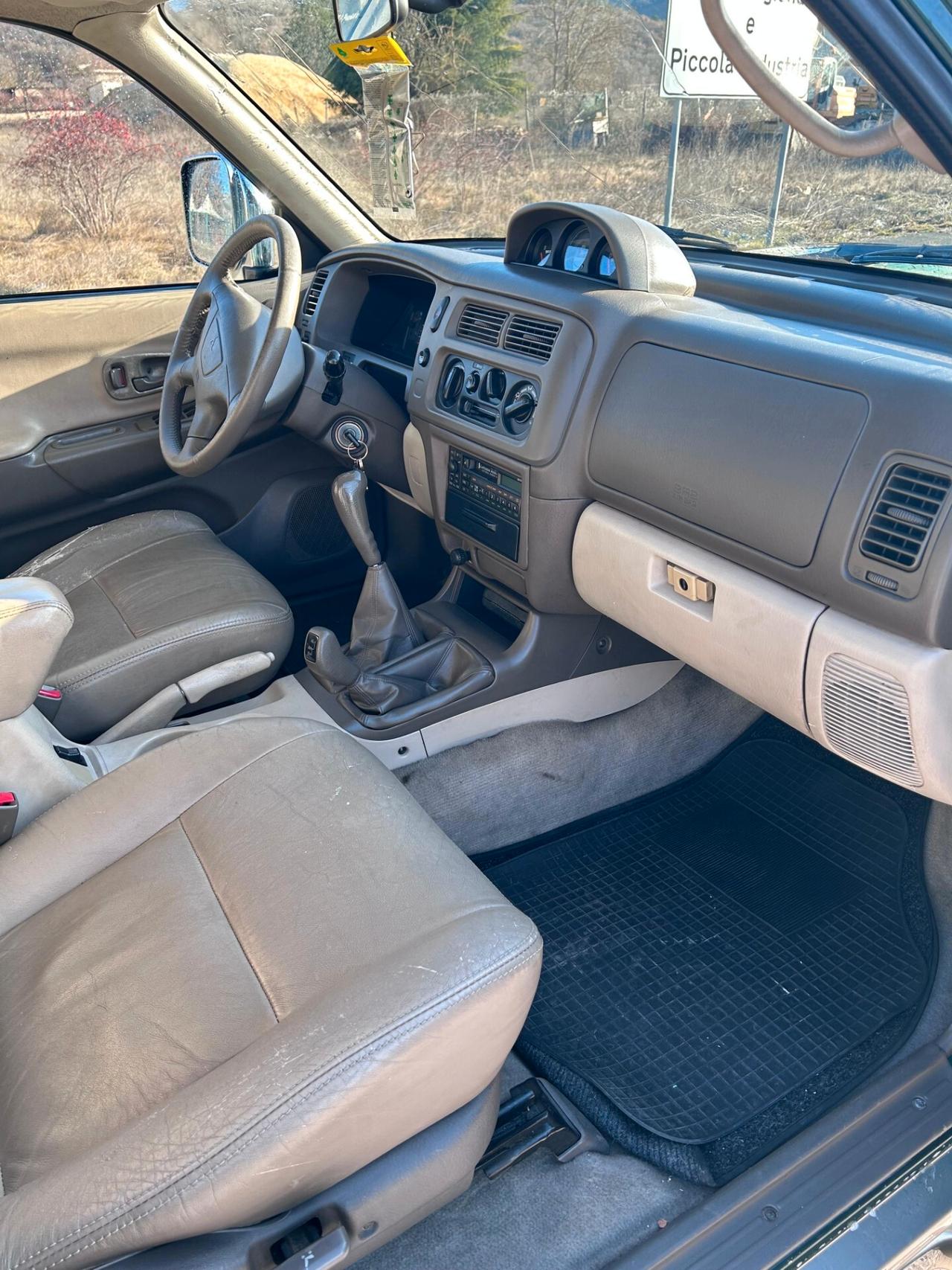 Mitsubishi Pajero Sport 2.5 TDI GLS