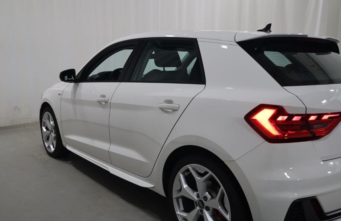 Audi A1 Sportback 40 TFSI S line 207 cv