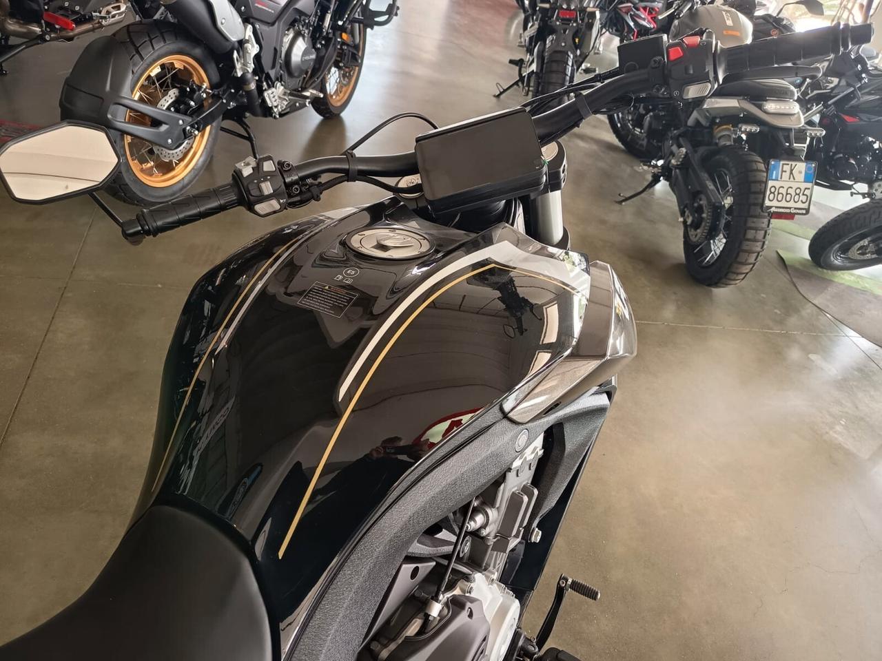 Benda LFC 700 € 10.990,00 F.C.