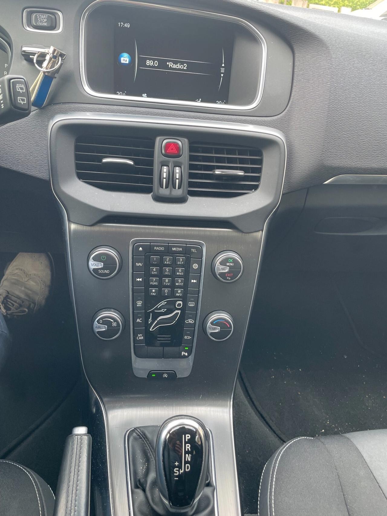 Volvo V40 D2 Geartronic Kinetic