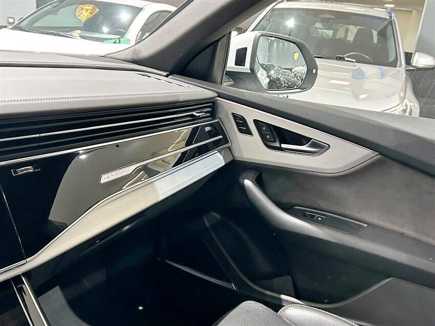 Audi Q8 50 TDI 286 CV quattro tiptronic Sport