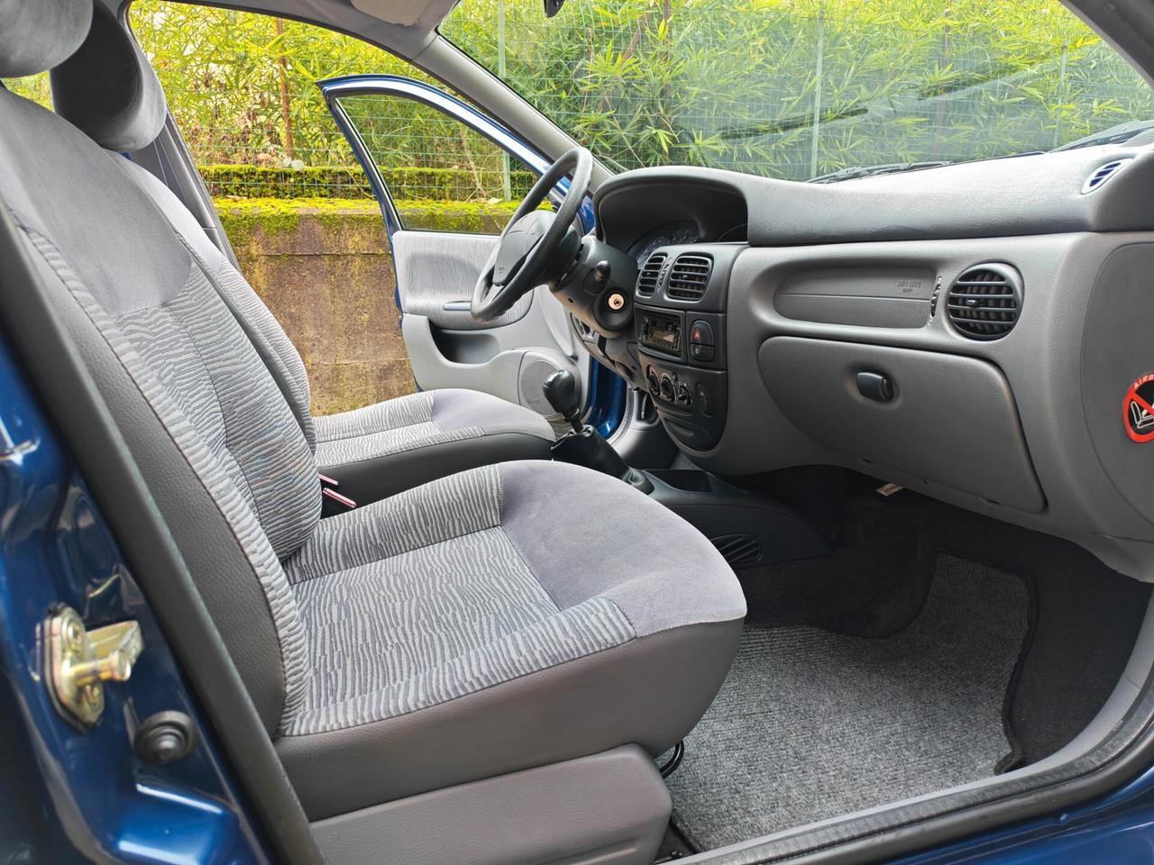 Renault Mégane SW 1.6 BENZINA 107cv / 89.000km / Unipro