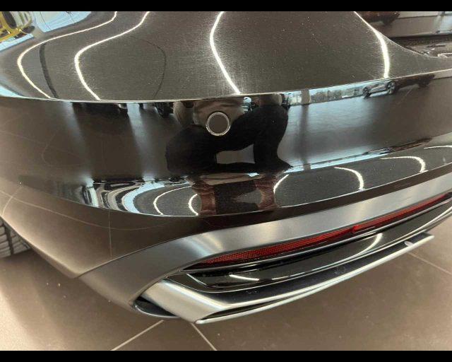 AUDI A4 Avant 40 TDI S tronic Business Advanced