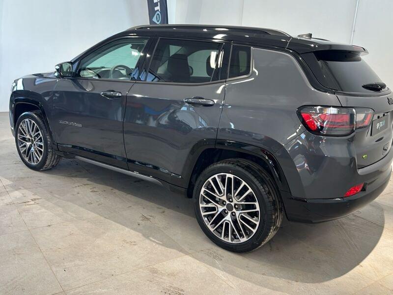 Jeep Compass e-Hybrid 1.5 Turbo MHEV T4 96kW Summit DDCT