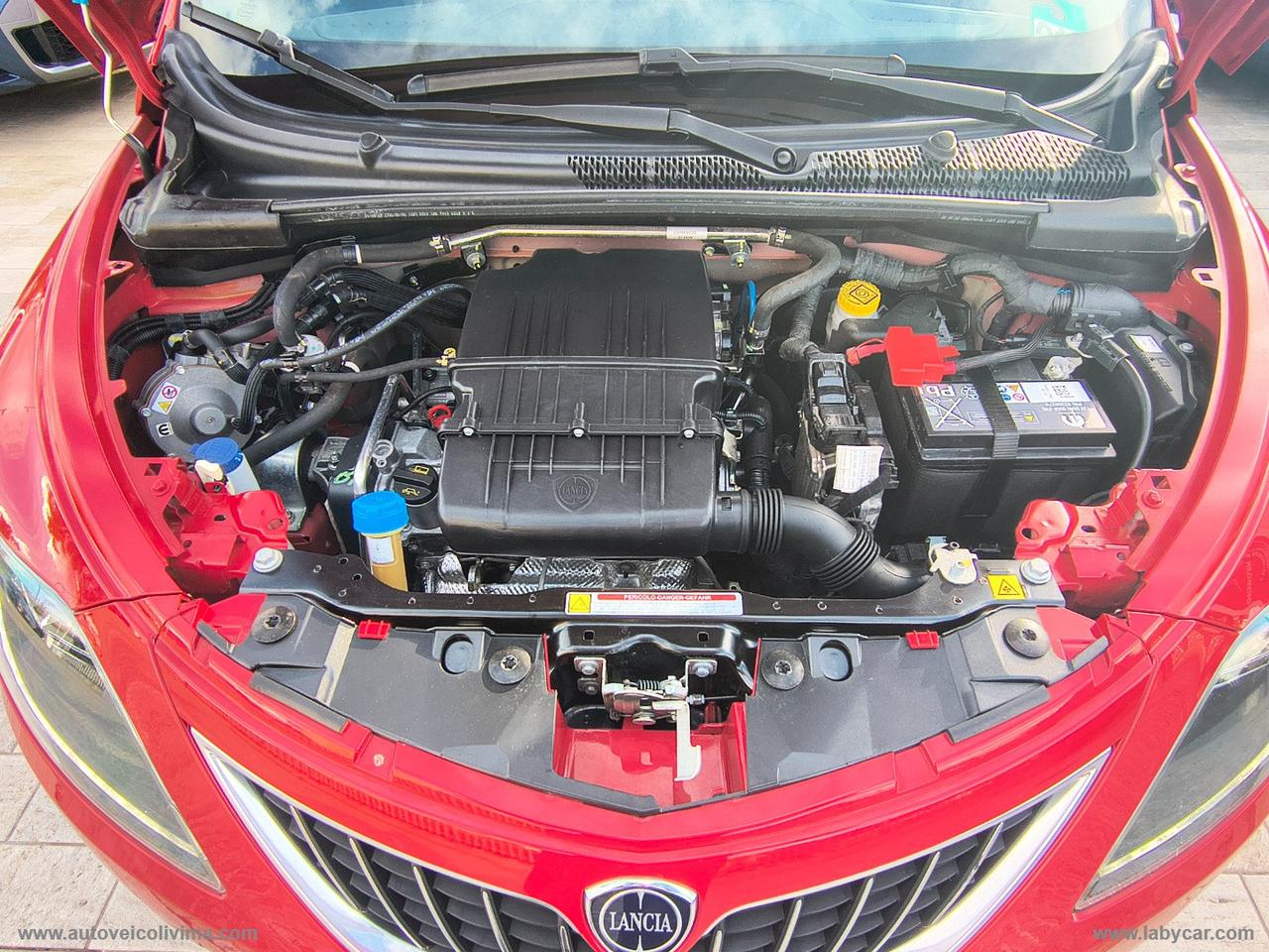 LANCIA Ypsilon 1.2 69 CV 5p. GPL Silver