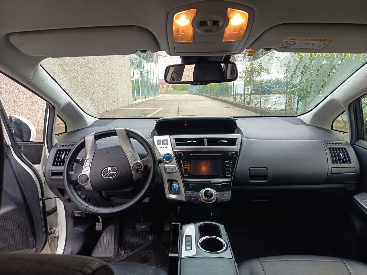 Toyota Prius Prius+ 1.8 Lounge