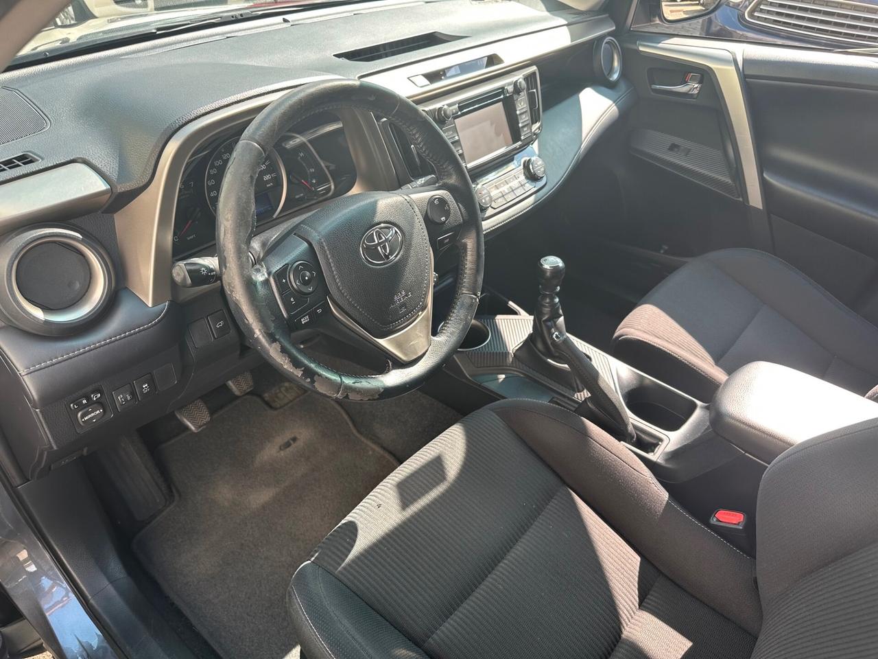 Toyota RAV 4 RAV4 2.0 D-4D 2WD*EURO5*NAVI*CERCHI