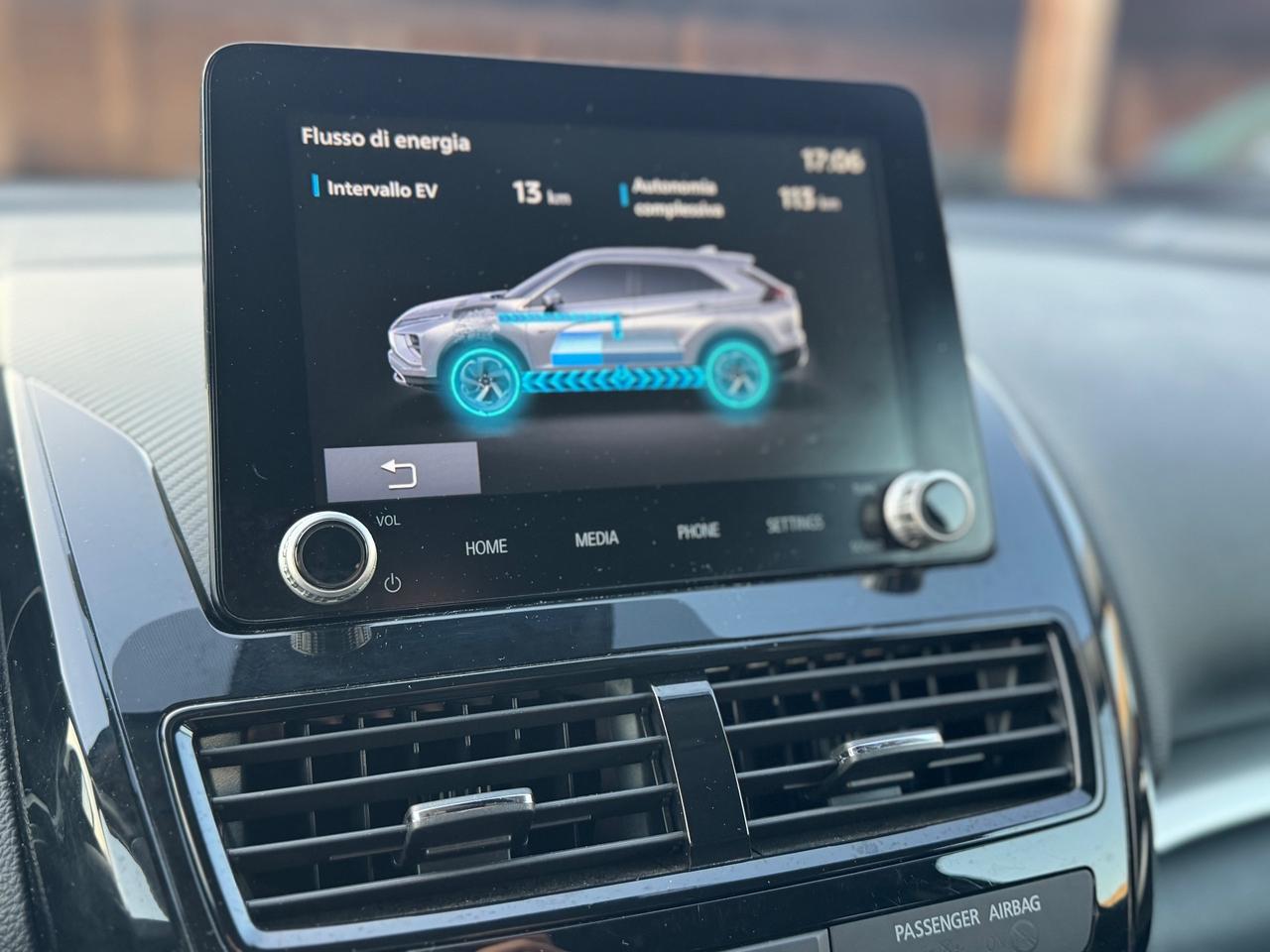 Mitsubishi Eclipse Cross 2.4 MIVEC 4WD PHEV Intense 39,999km