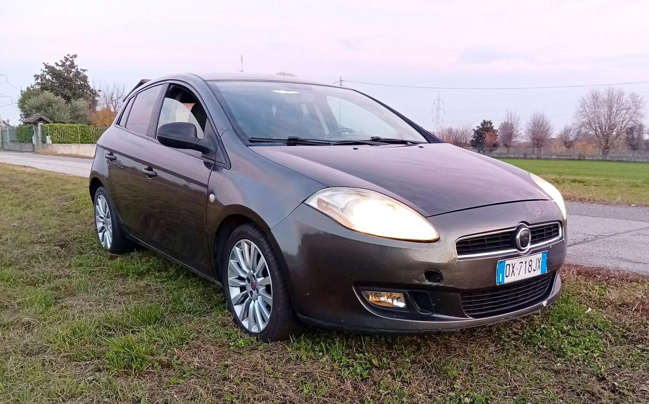 Fiat Bravo 1.4 90 cv Dynamic GPL .