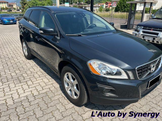 VOLVO XC60 2.4 D 163 CV AWD Geartronic Summum