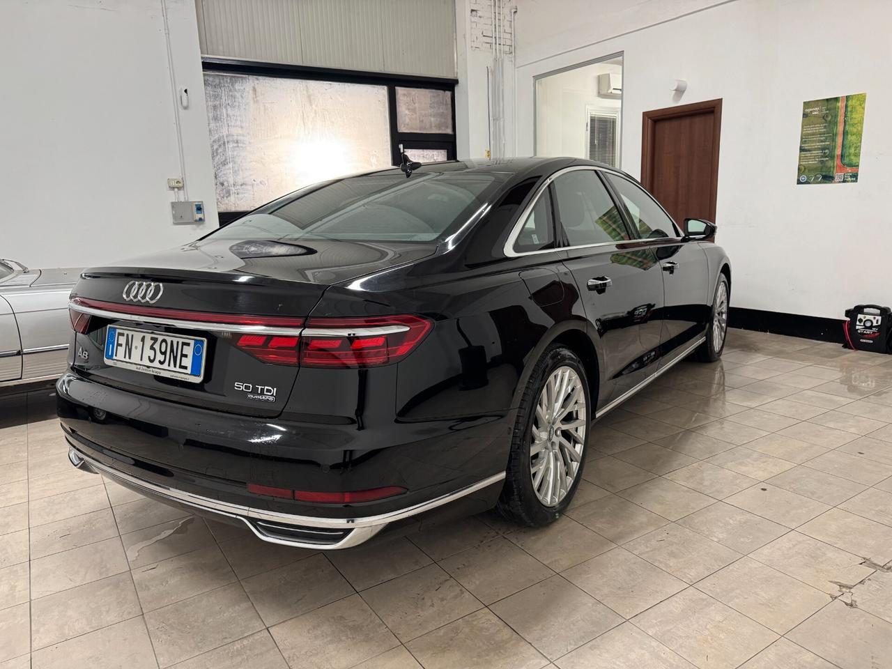 Audi A8 2018 50 TDI 3.0 quattro tiptronic